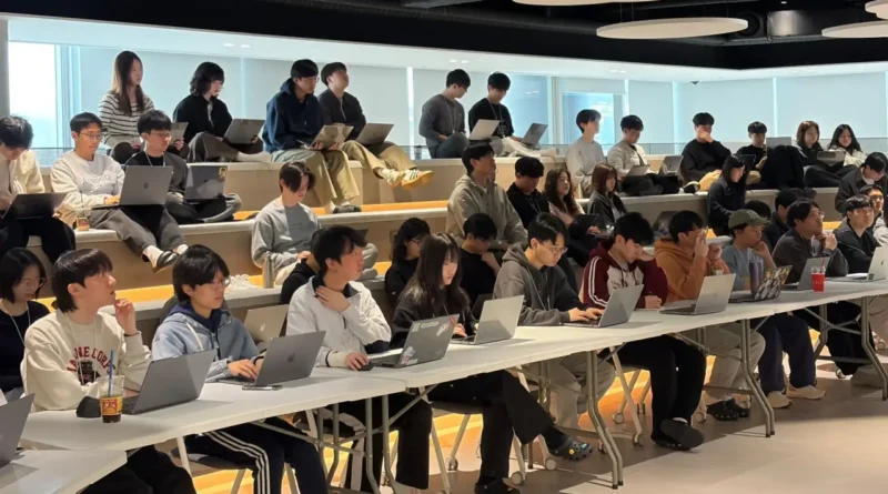 카카오, ‘카카오테크 부트캠프’ 4기 모집…”개발자 취업, 이제는 실무로 증명하는 시대”