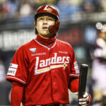 'KBO 최초' SSG 최정, 21시즌 연속 두 자릿수 홈런 대기록 쐈다 ⒸSSG 랜더스
