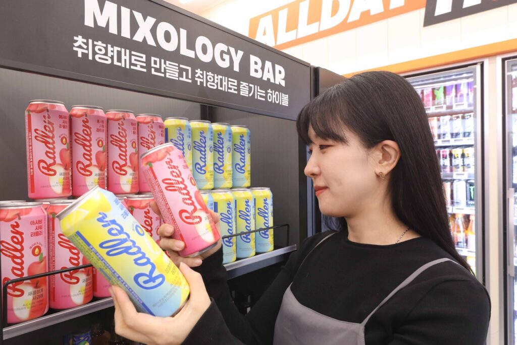 이마트24, '애사비' 품은 라들러 2종 출시 Ⓒ신세계그룹 뉴스룸