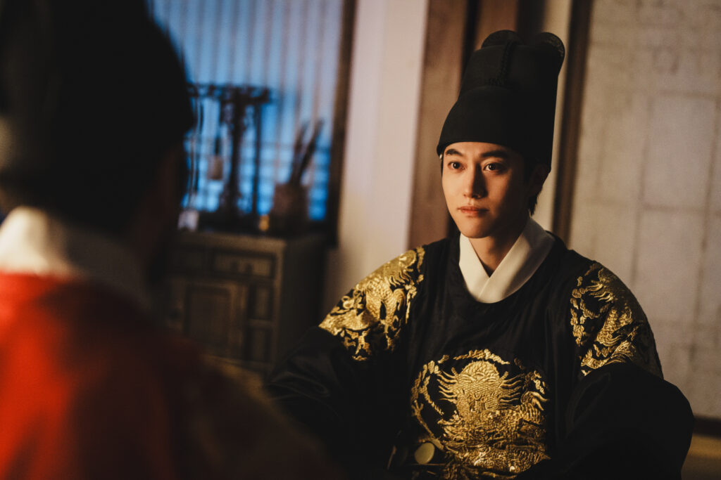 넷플릭스 '동궁', 궁궐 덮친 연못 귀신의 저주 Ⓒ넷플릭스